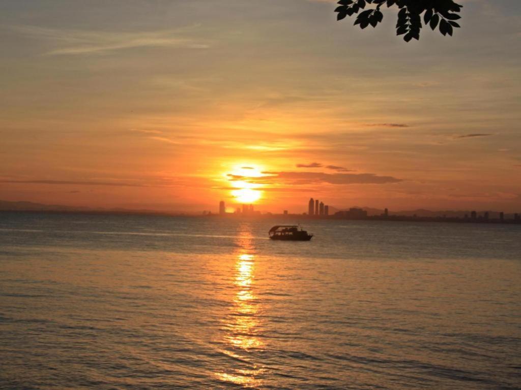 Pikun Resort Ko Lan Dış mekan fotoğraf